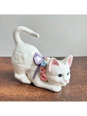 Lefton White Cat Music Box Ceramic Plays Memory from Cats Vintage 1992